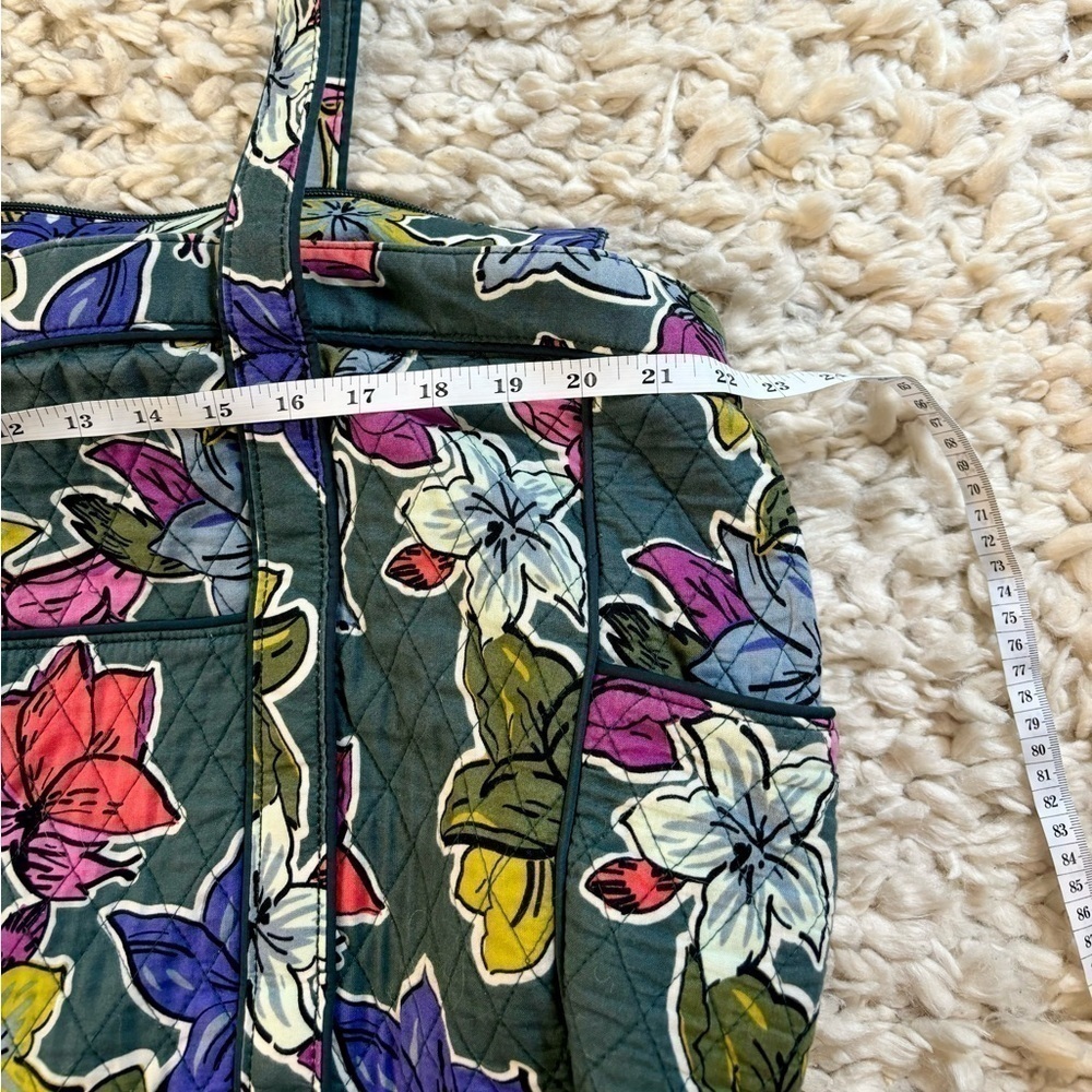 Vera Bradley large floral quilted tote purse - Picture 14 of 16
